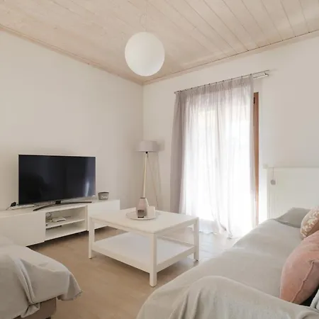 Appartement House Belelis *